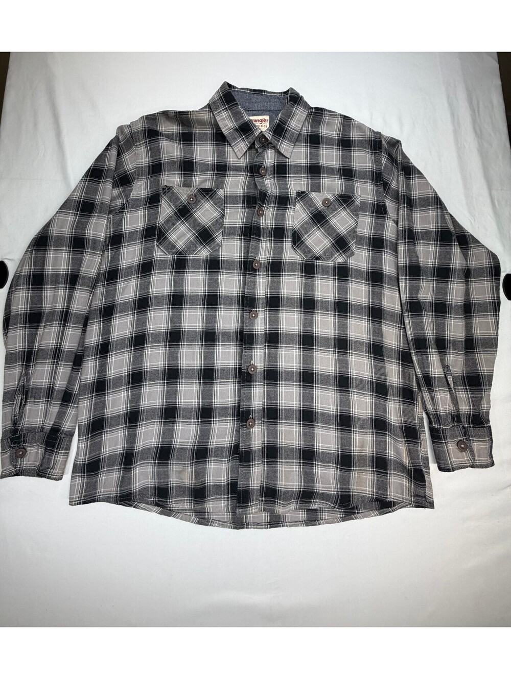 Wrangler Men's Flannel Long Sleeve Shirts Button Down Pockets Plaid Size L Grey